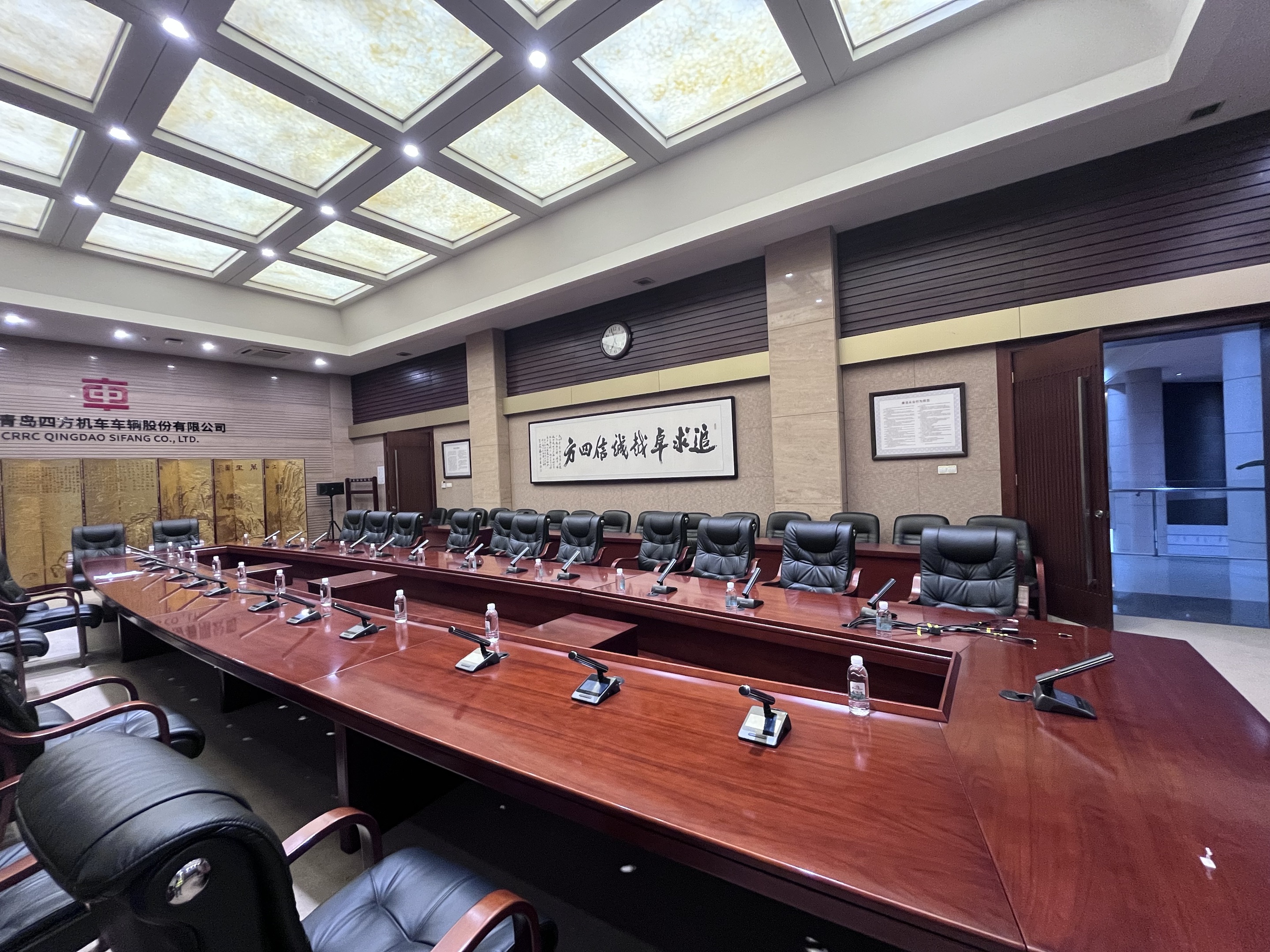 793e18cc-d9c8-42fc-bdae-be635fd61899