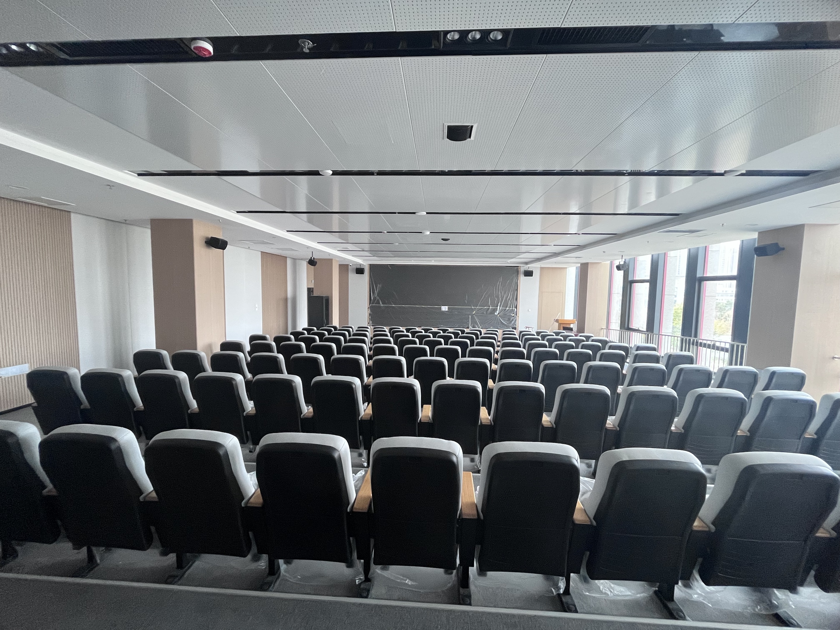 cdce3bb0-456f-4e33-adf2-fbc04b025c97